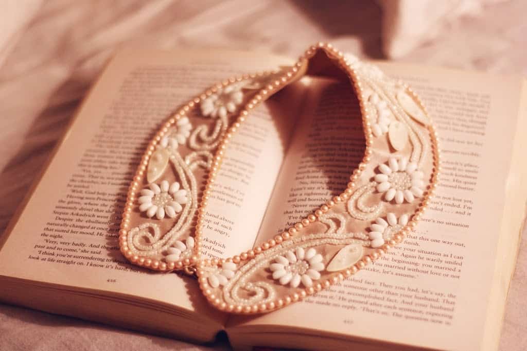 peter pan collar