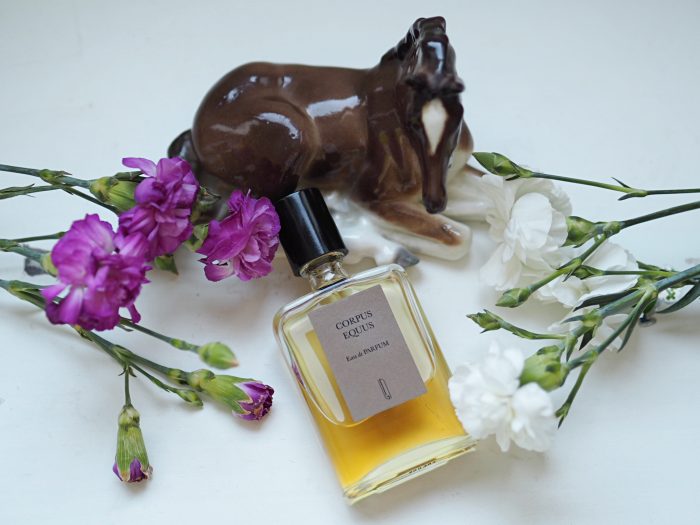 Corpus Equus – perfumy, które pachną koniem