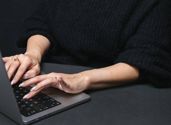 Dlaczego e-booki influencerów są takie drogie?